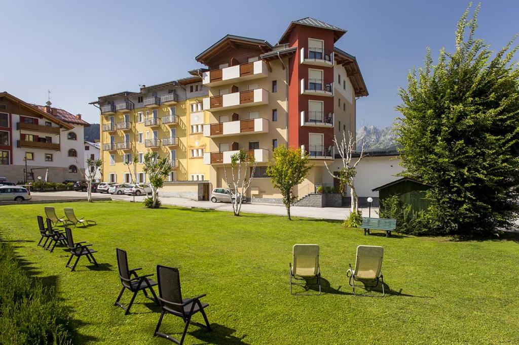 Hotel-stella-alpina-andalo hotel-con-giardino