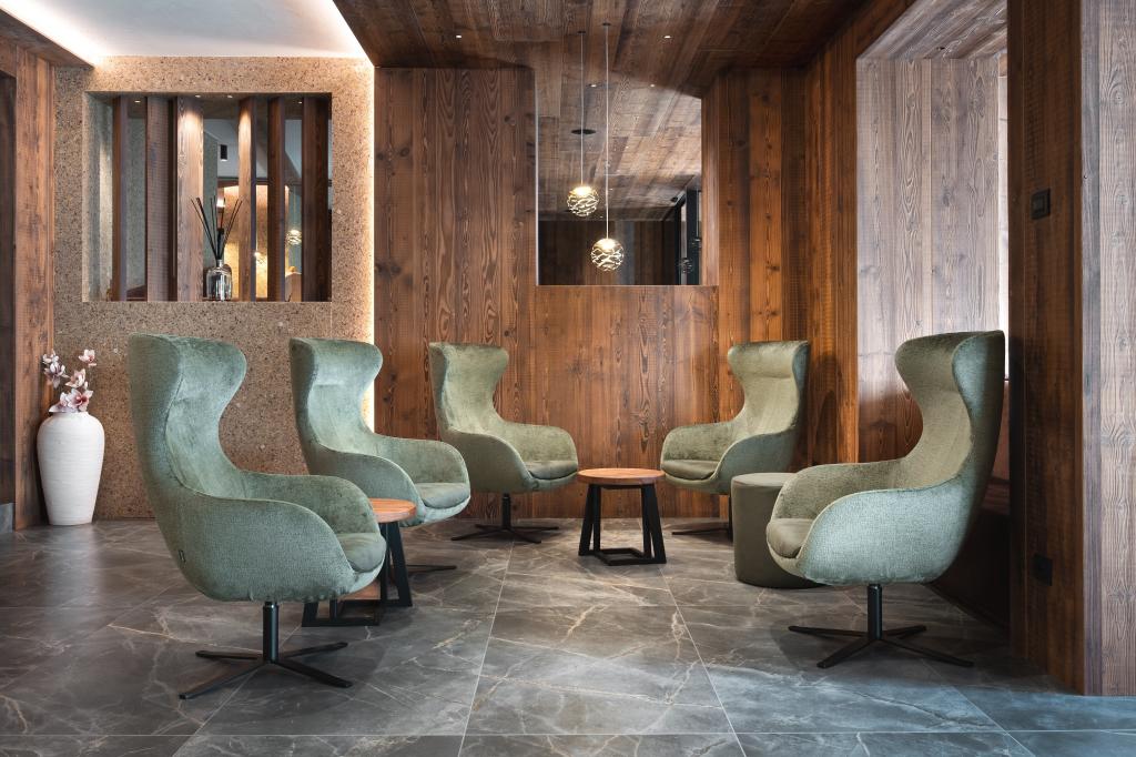Hotel Stella Alpina Ph. BS Chairs-Marco Parisi-1