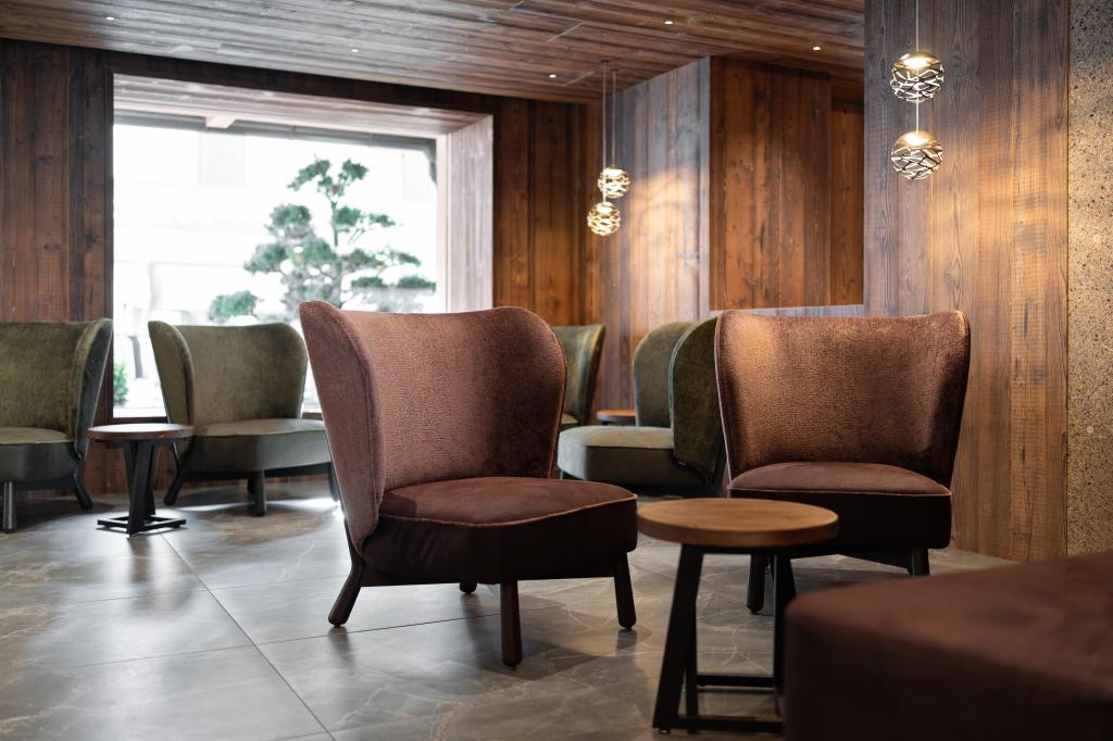 Hotel Stella Alpina Ph. BS Chairs-Marco Parisi-10